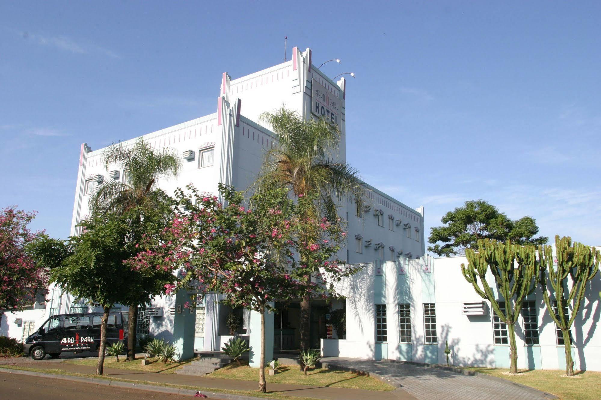 Hotel Aero Park E Estacionamento Londrina Exterior photo